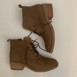 NWOT Lucky Brand Tamela ankle boots